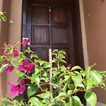 ゲストハウス Dimitrovi Guesthouse - Peaceful Stay Near Beach With Garden, Sarafovo