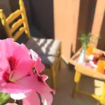 Dimitrovi Guesthouse - Peaceful Stay Near Beach With Garden, Sarafovo