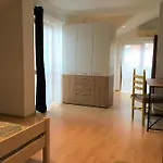 Dimitrovi Guesthouse - Peaceful Stay Near Beach With Garden, Sarafovo 4* ブルガス