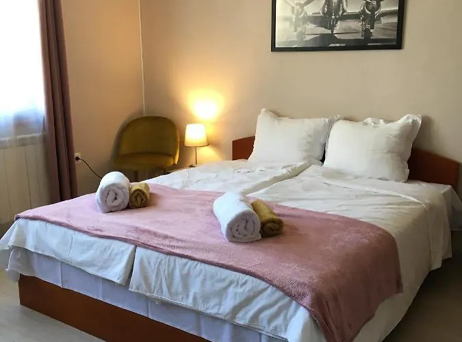 Dimitrovi Guesthouse - Peaceful Stay Near Beach With Garden, Sarafovo