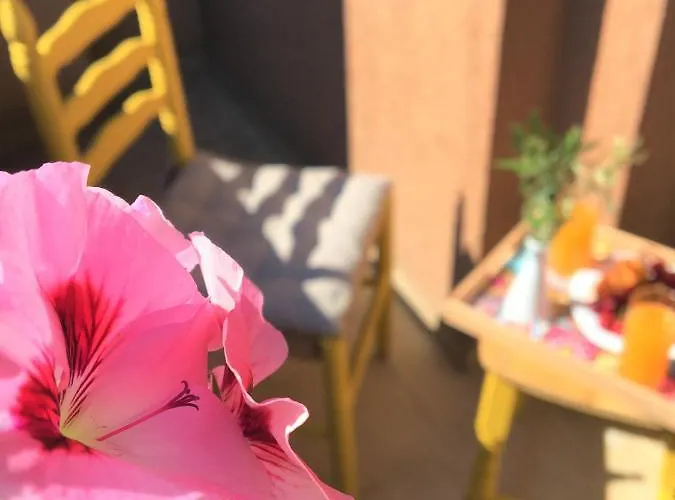 Dimitrovi Guesthouse - Peaceful Stay Near Beach With Garden, Sarafovo
