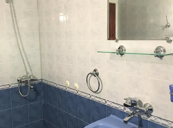 Gæstehus Dimitrovi Guesthouse - Peaceful Stay Near Beach With Garden, Sarafovo 4*
