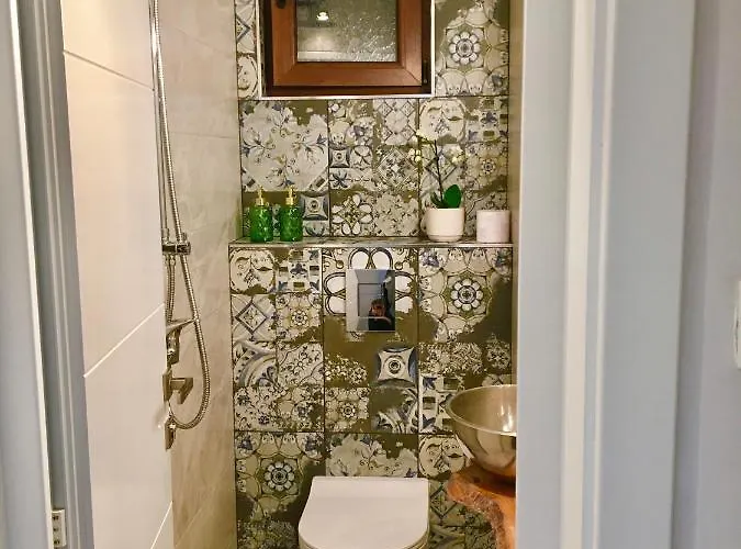Gæstehus Dimitrovi Guesthouse - Peaceful Stay Near Beach With Garden, Sarafovo 4*