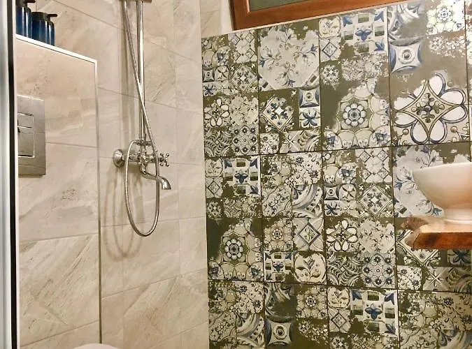 Dimitrovi Guesthouse - Peaceful Stay Near Beach With Garden, Sarafovo 4* Burgas City