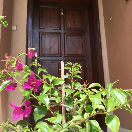게스트하우스 Dimitrovi - Peaceful Near With Garden, Sarafovo