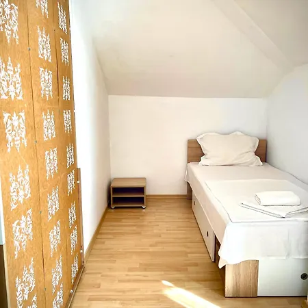 Dimitrovi - Peaceful Near With Garden, Sarafovo Бургас
