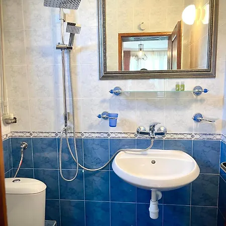 Dimitrovi - Peaceful Near With Garden, Sarafovo Guest house