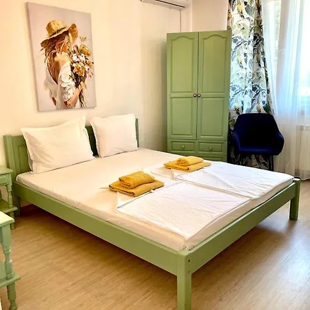 Guest house Dimitrovi - Peaceful Near With Garden, Sarafovo Burgas